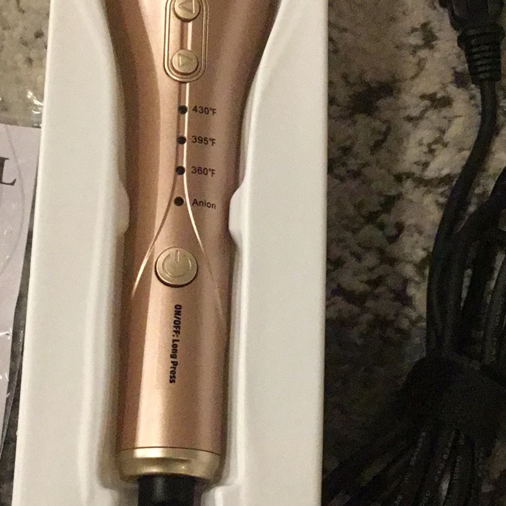 Automatic Curler - Picture 2 of 5
